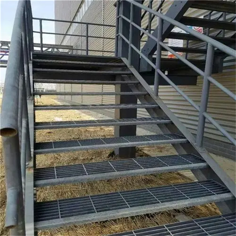 楼梯踏步板